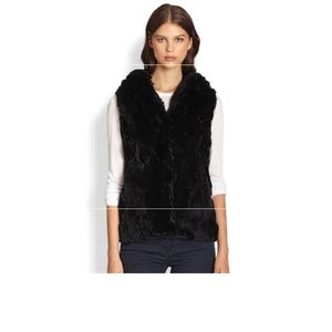 Gothy faux fur hooded vest